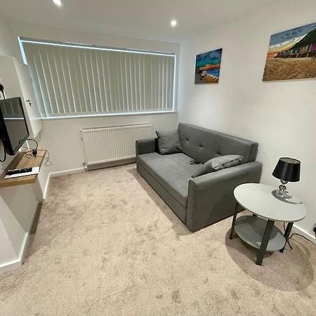 *Close To Beach* One Bedroom Suite With Parking Overstrand Esterno foto