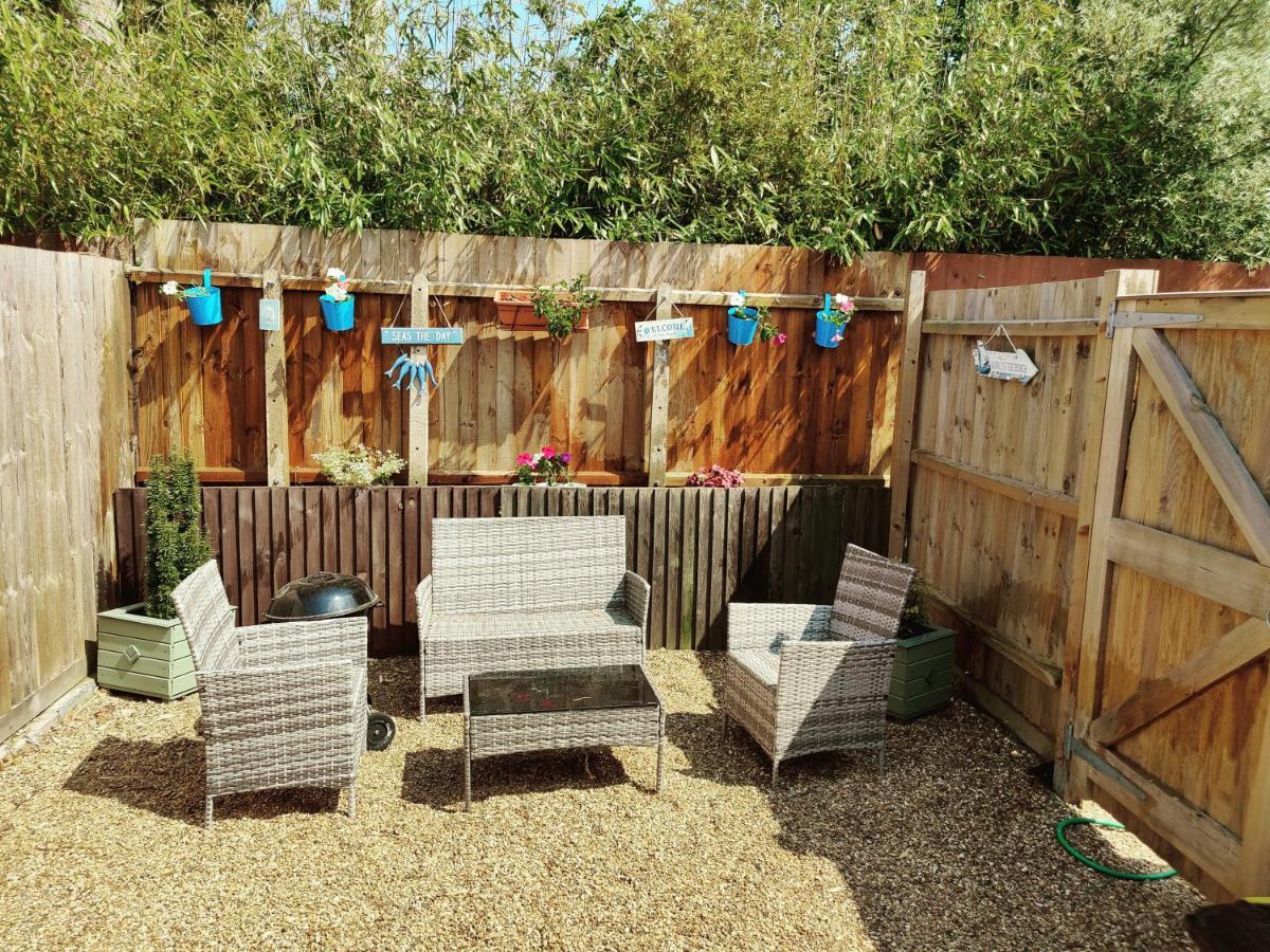 *Close To Beach* One Bedroom Suite With Parking Overstrand Esterno foto